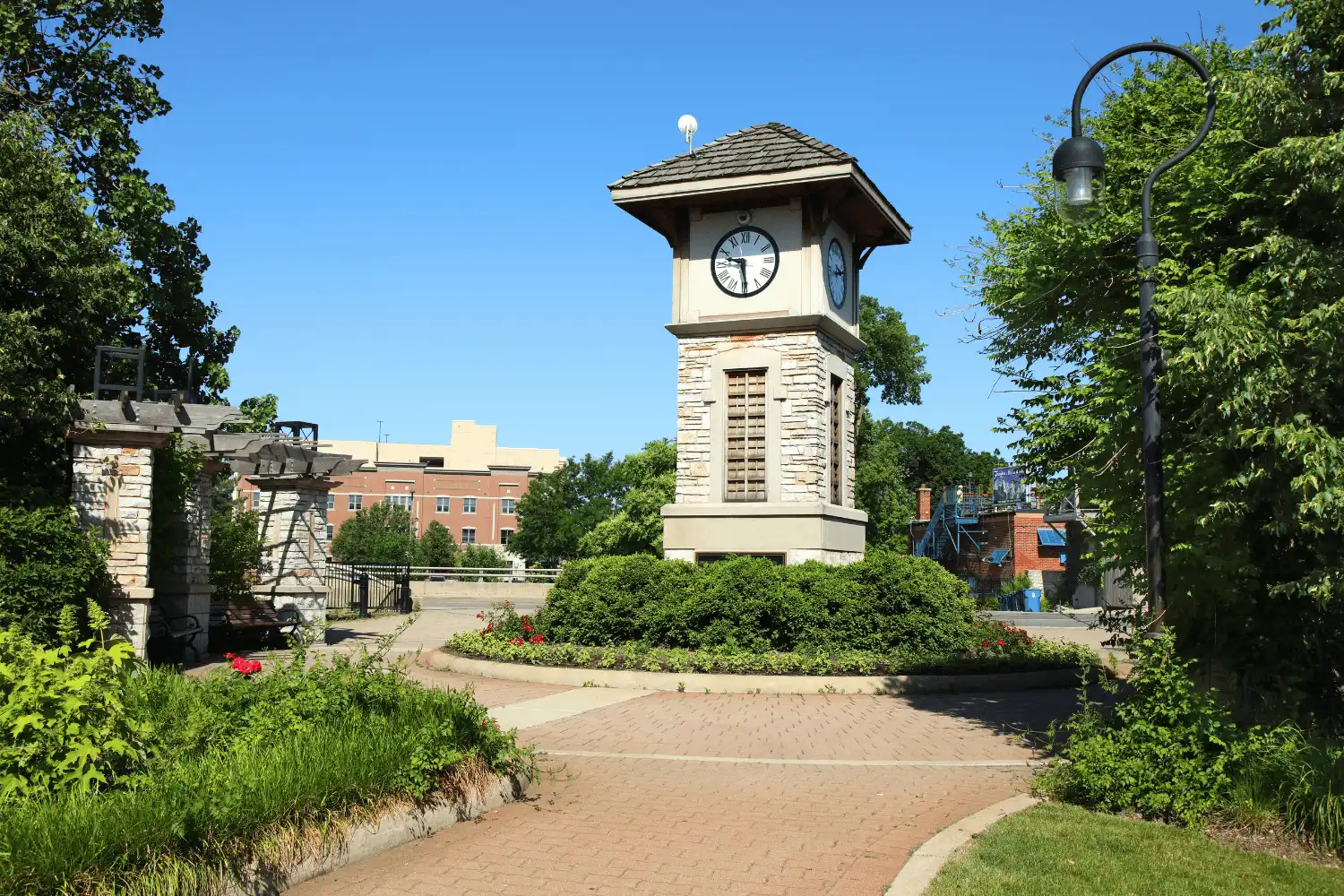 Featured image for “Top Neighborhoods in Naperville for Young Professionals: A Guide to Finding Your Perfect Spot”