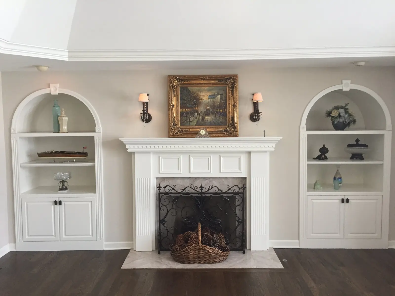 Hidalgo Fine Finishing custom built in shelving and fireplace cabinetry near Naperville Illinois
