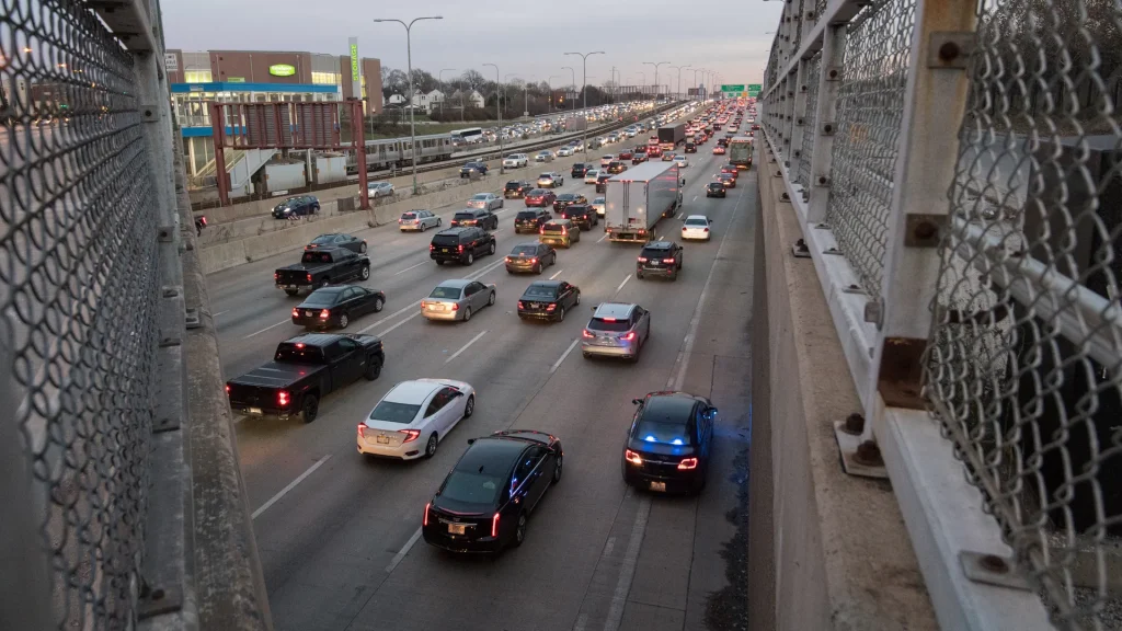 Rush hour traffic on I-88 during the commute from Naperville to Chicago