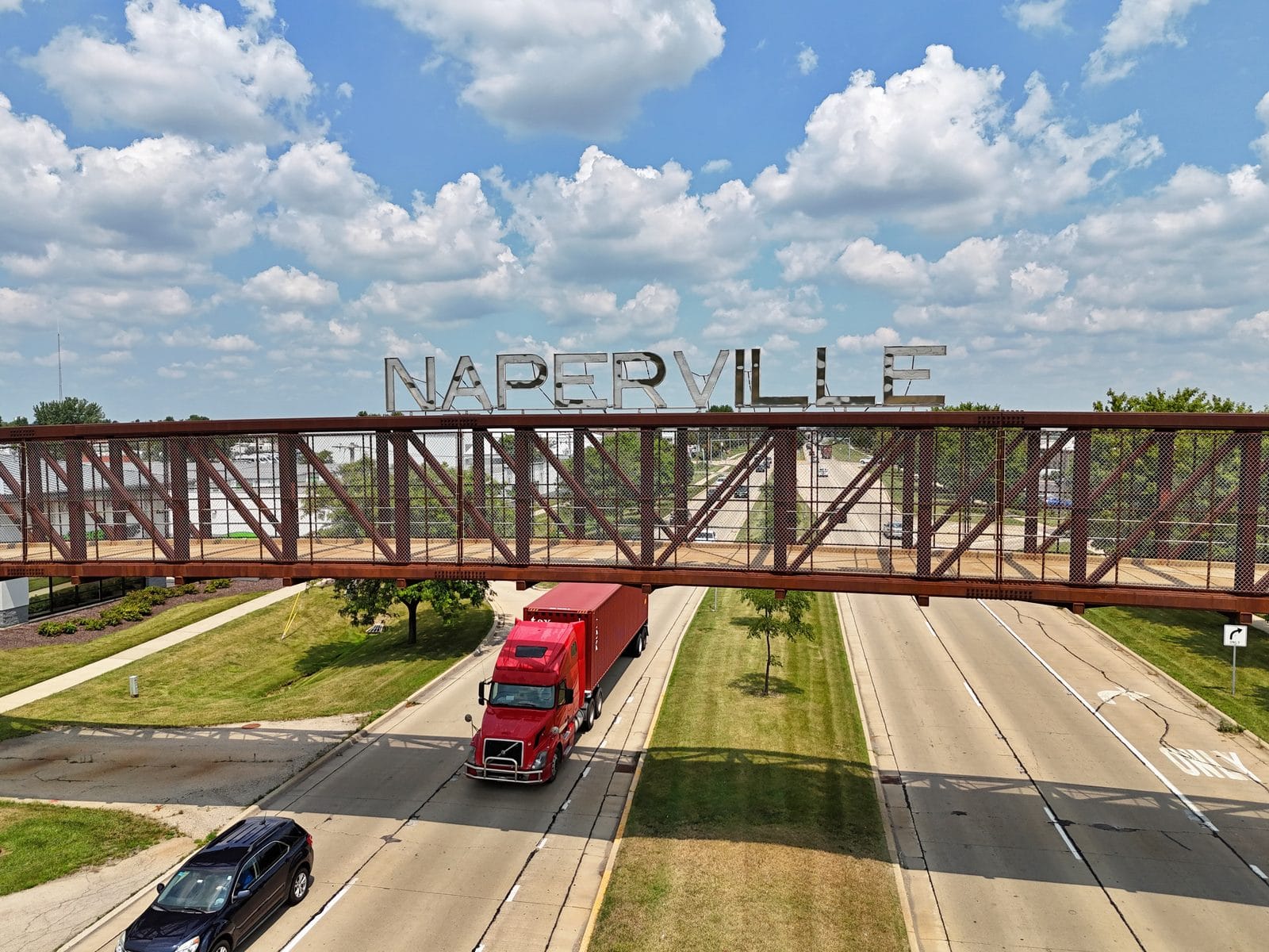 Naperville Illinois in 2026, where sellers sign a listing agreement before listing a home